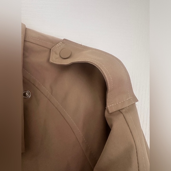 Raglan Sleeve Double Breasted Belted Trench Coat - Picture 7 of 8